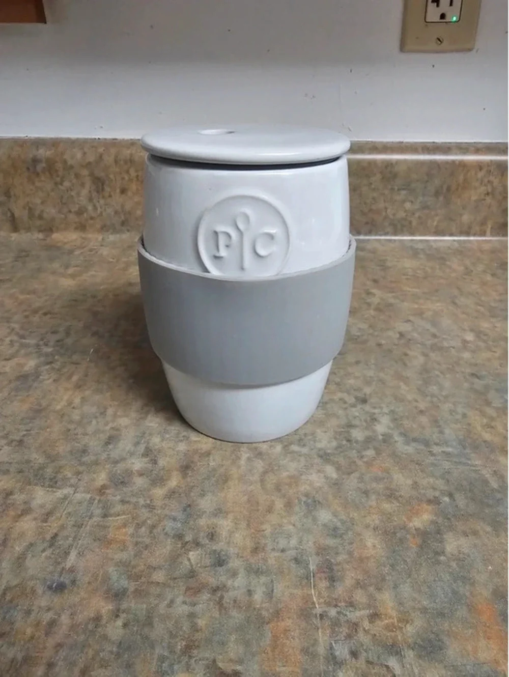Pampered Chef Ceramic Egg Cooker